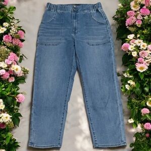 NEW WHBM Extra High Rise Relaxed Ankle Everyday Soft Jeans Women’s Size 8